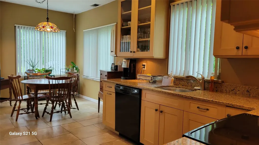 5 Lakeridge Drive Huntington NY 11743