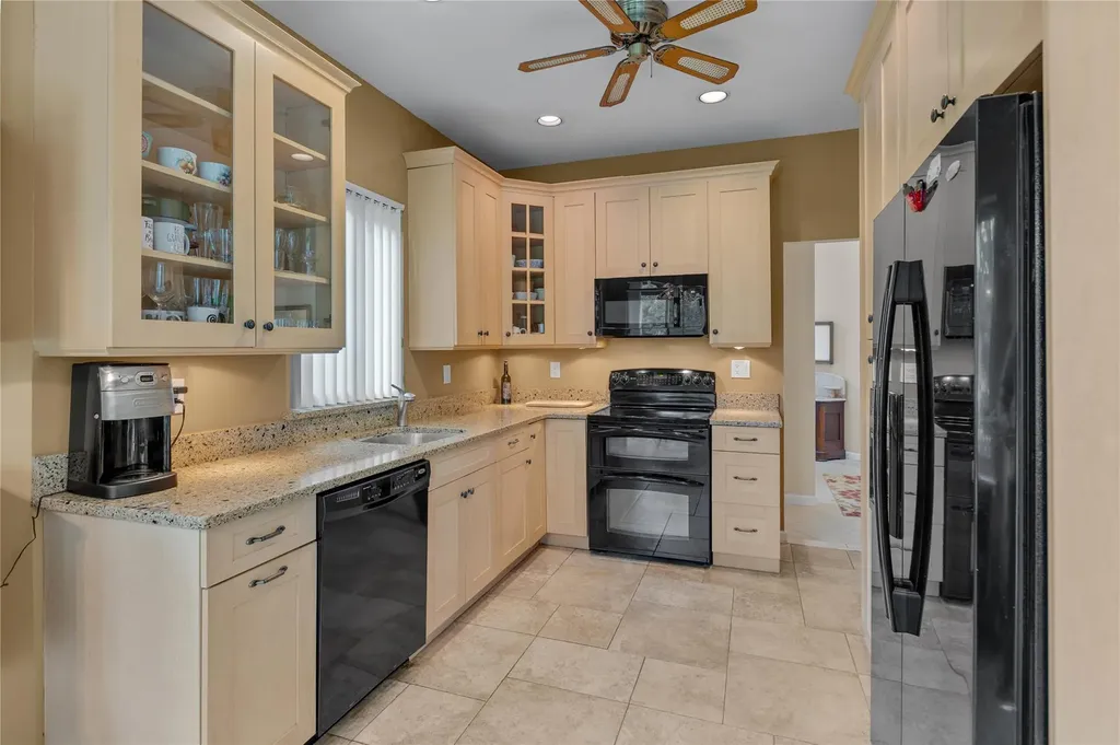 5 Lakeridge Drive Huntington NY 11743