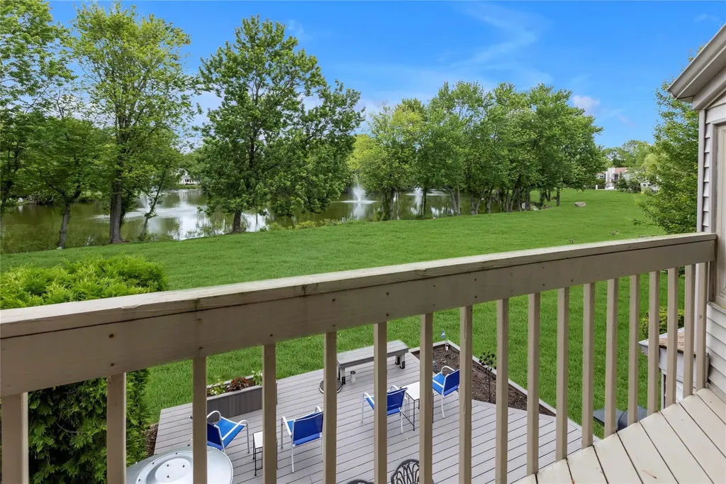 5 Lakeridge Drive Huntington NY 11743
