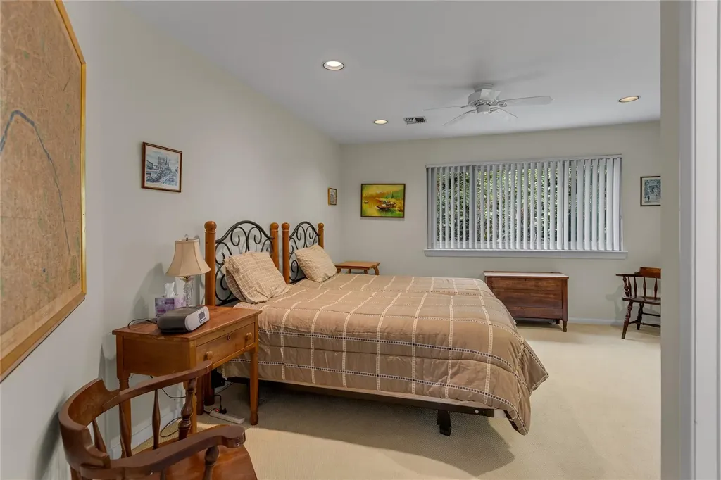 5 Lakeridge Drive Huntington NY 11743