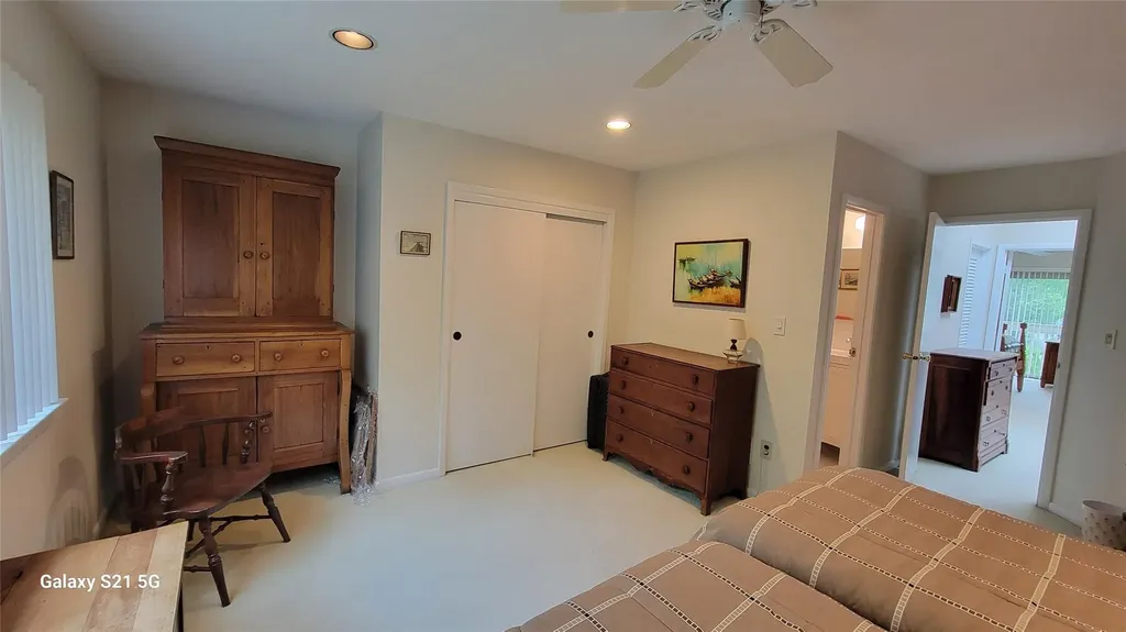 5 Lakeridge Drive Huntington NY 11743