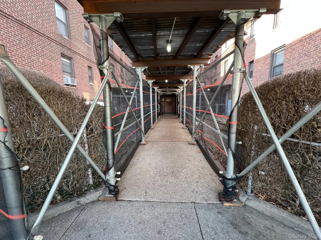3239 Barker Avenue Bronx NY 10467
