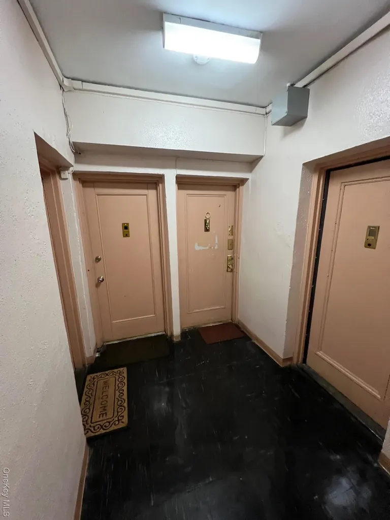 3239 Barker Avenue Bronx NY 10467