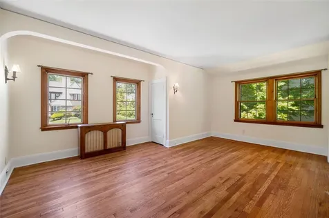 44 Hamilton Road Scarsdale NY 10583