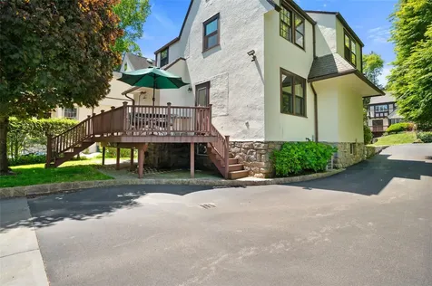 44 Hamilton Road Scarsdale NY 10583
