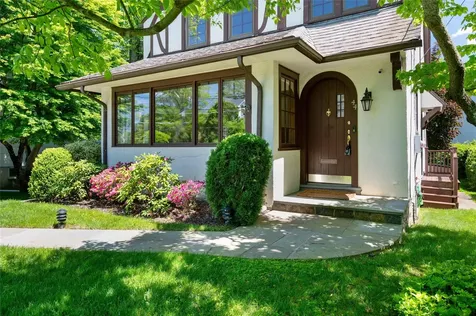 44 Hamilton Road Scarsdale NY 10583
