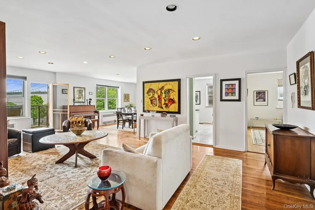 162-41 Powells Cove Boulevard Beechhurst NY 11357