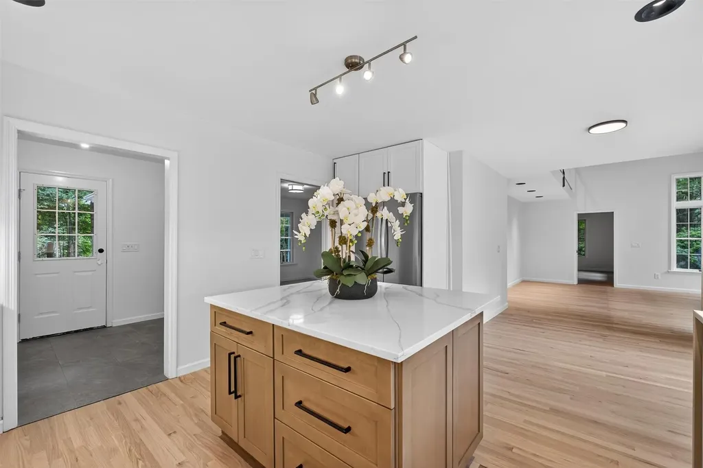 19 Mega Lane Carmel NY 10512