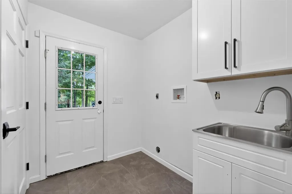 19 Mega Lane Carmel NY 10512