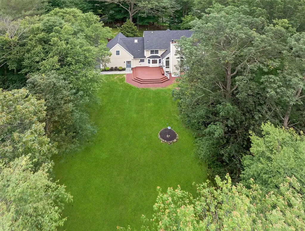 19 Mega Lane Carmel NY 10512