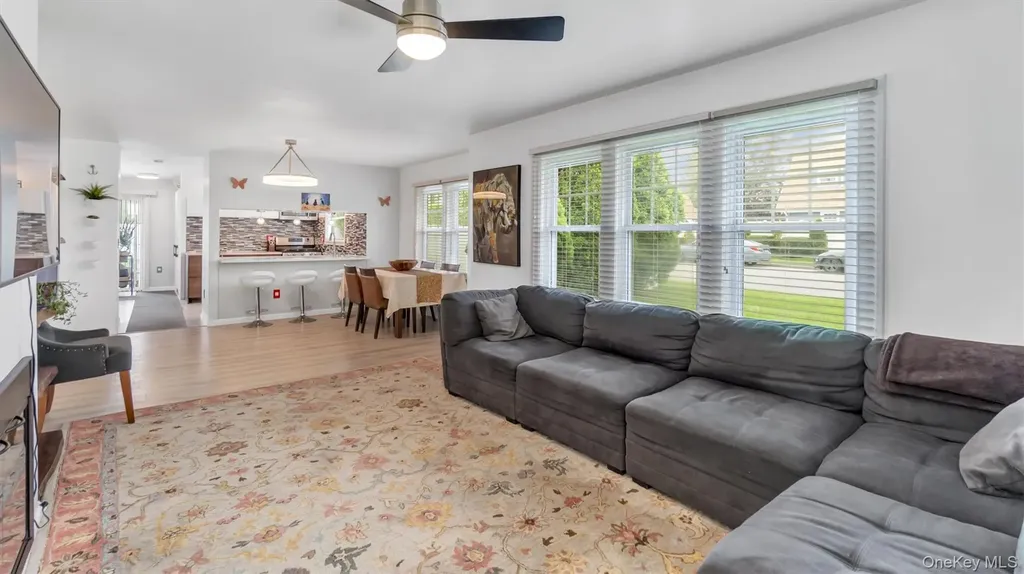 143 Hallock Street Riverhead NY 11901