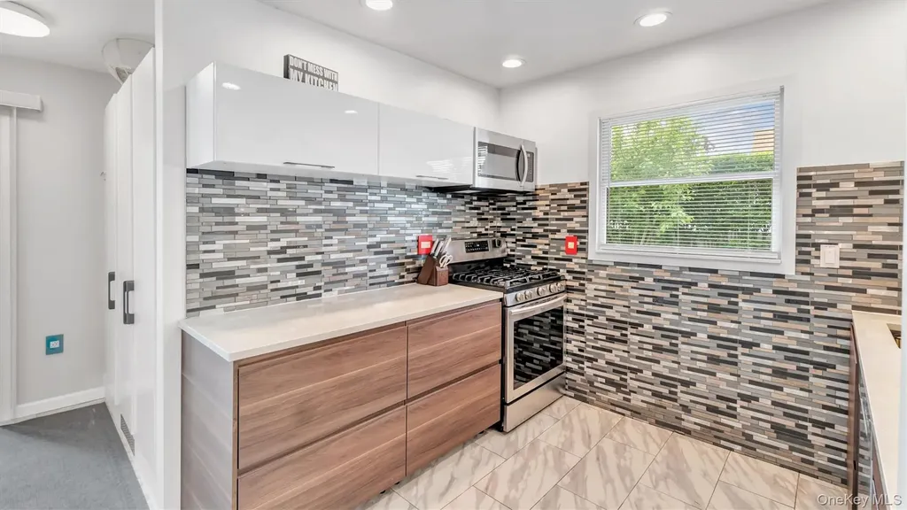 143 Hallock Street Riverhead NY 11901