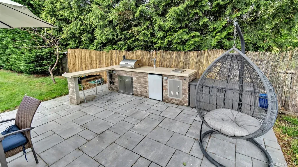 143 Hallock Street Riverhead NY 11901