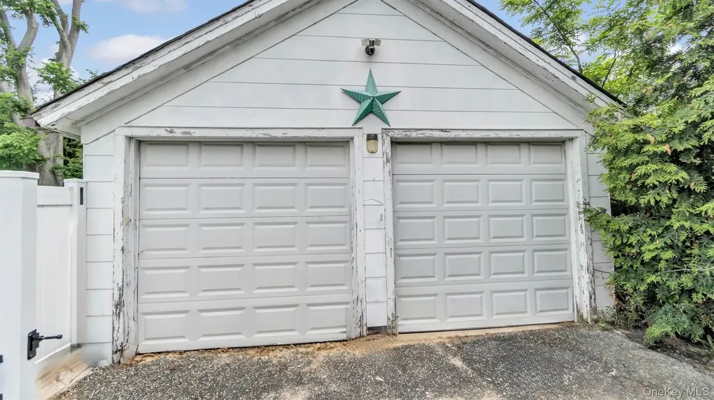 143 Hallock Street Riverhead NY 11901