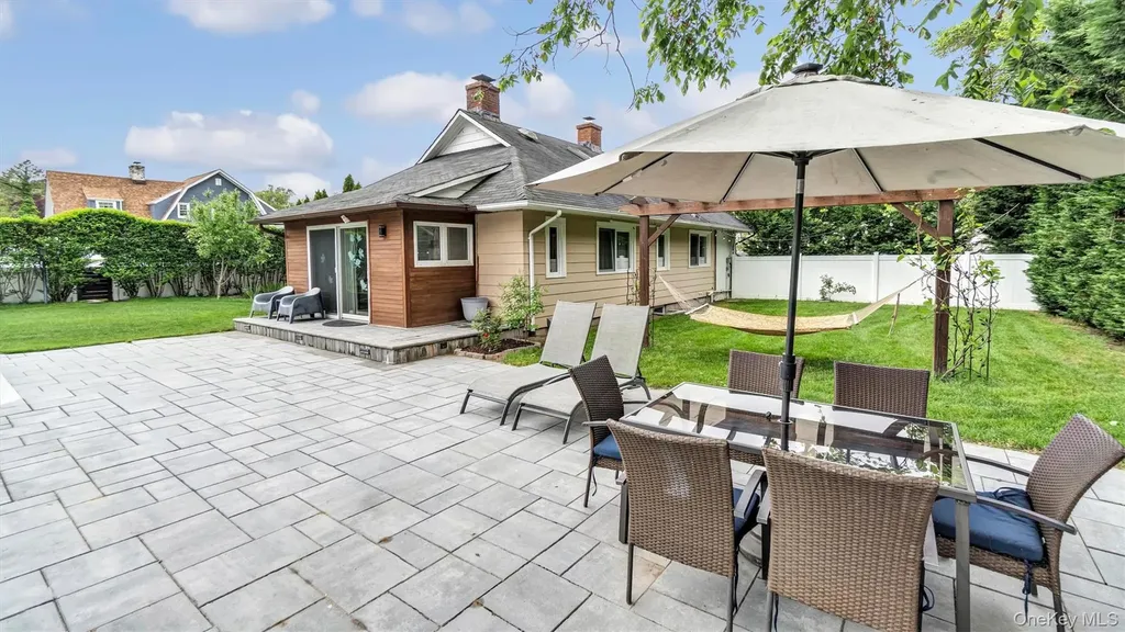 143 Hallock Street Riverhead NY 11901