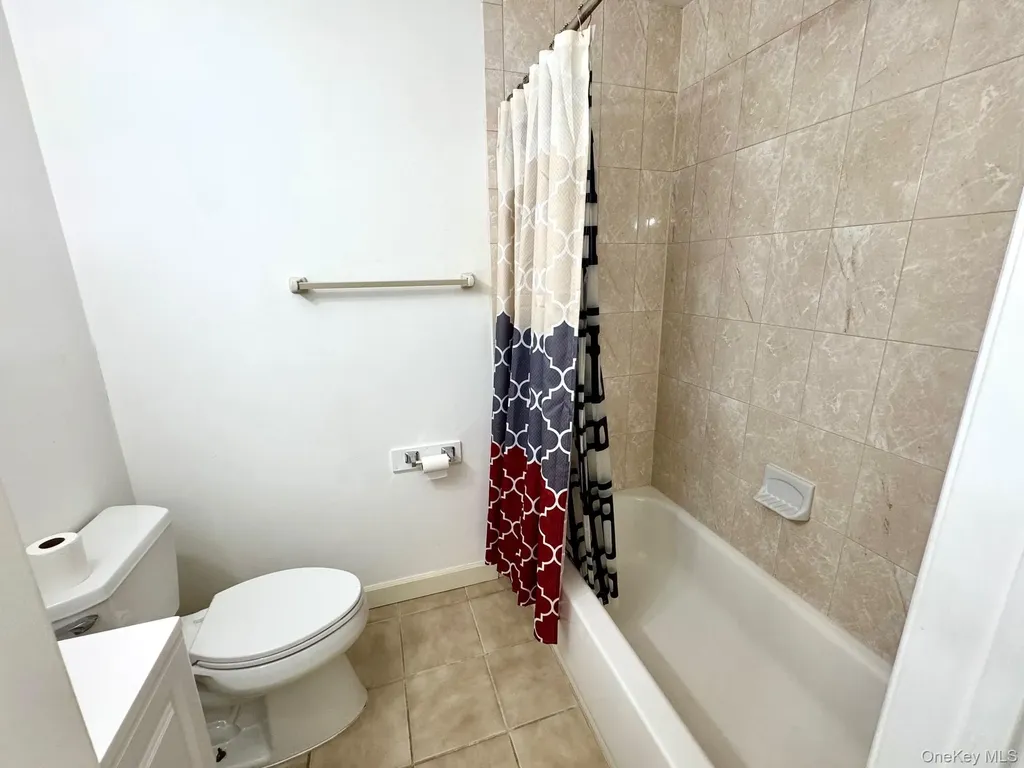 71 Pointe Circle S Coram NY 11727