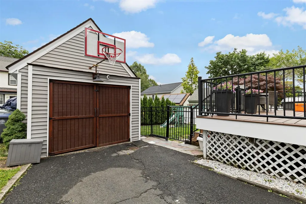 10 Mcbride Avenue White Plains NY 10603