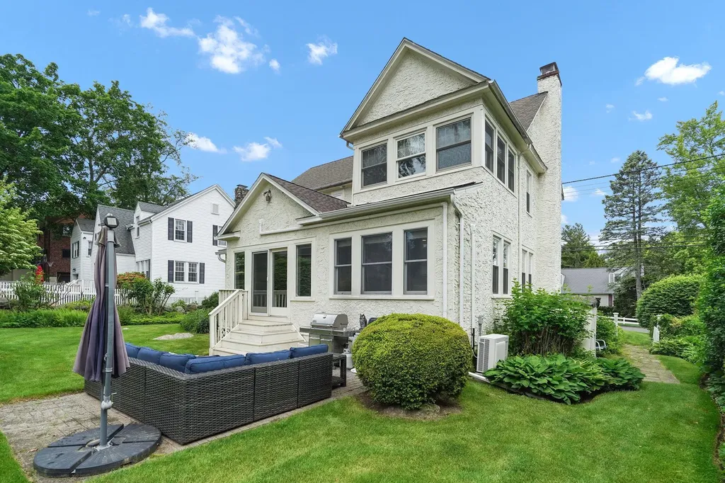 599 Ridgeway White Plains NY 10605