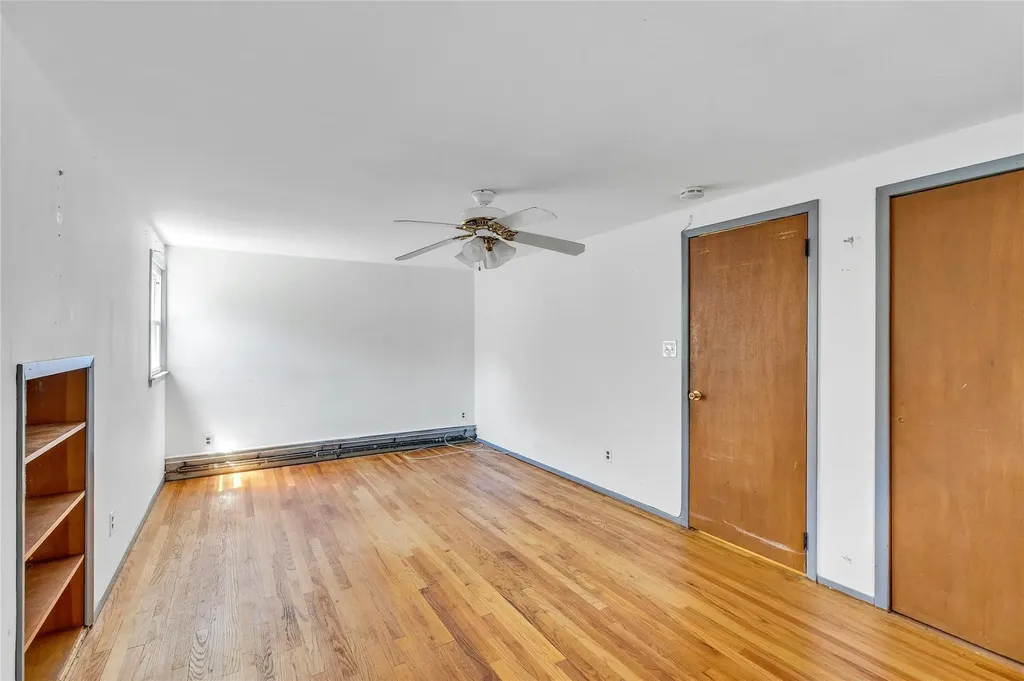 4 Lowell Avenue Greenlawn NY 11740