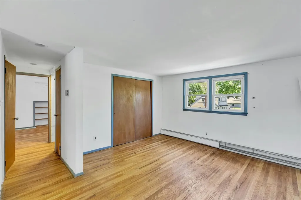 4 Lowell Avenue Greenlawn NY 11740