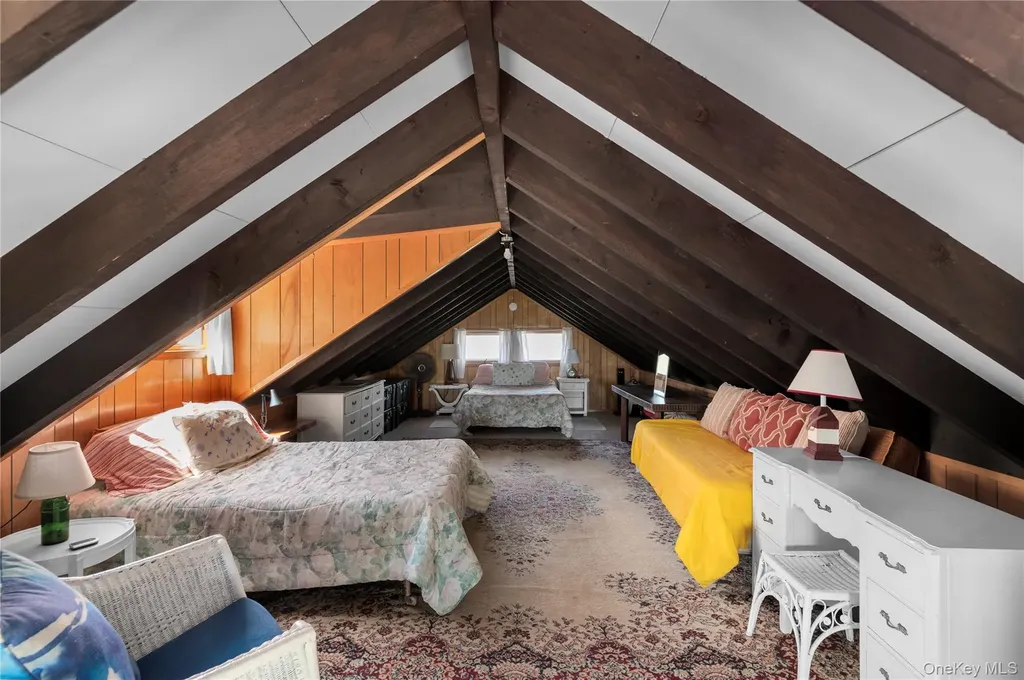 66 Bungalow Walk Ocean Beach NY 11770