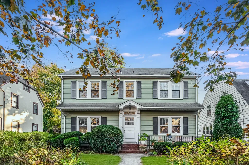 34 Ashton Road Yonkers NY 10705