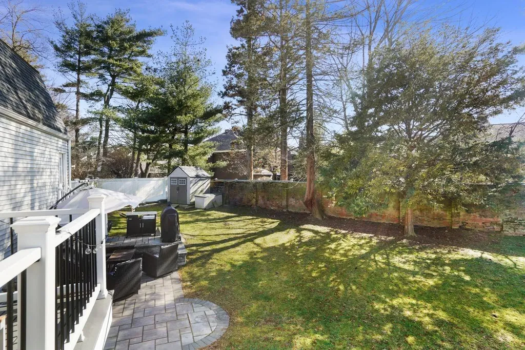 29 Half Moon Lane Tarrytown NY 10591
