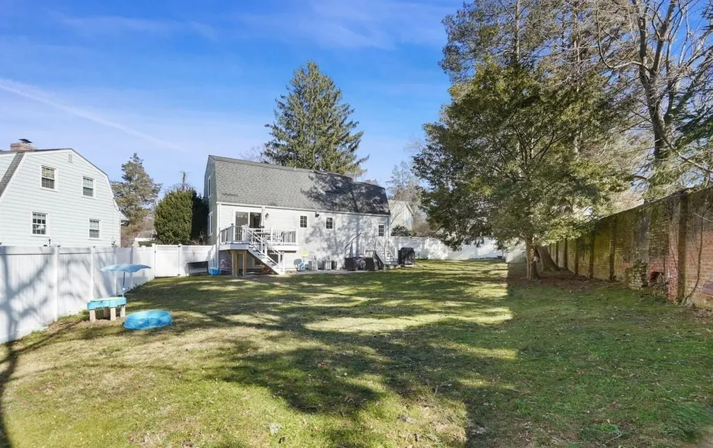29 Half Moon Lane Tarrytown NY 10591