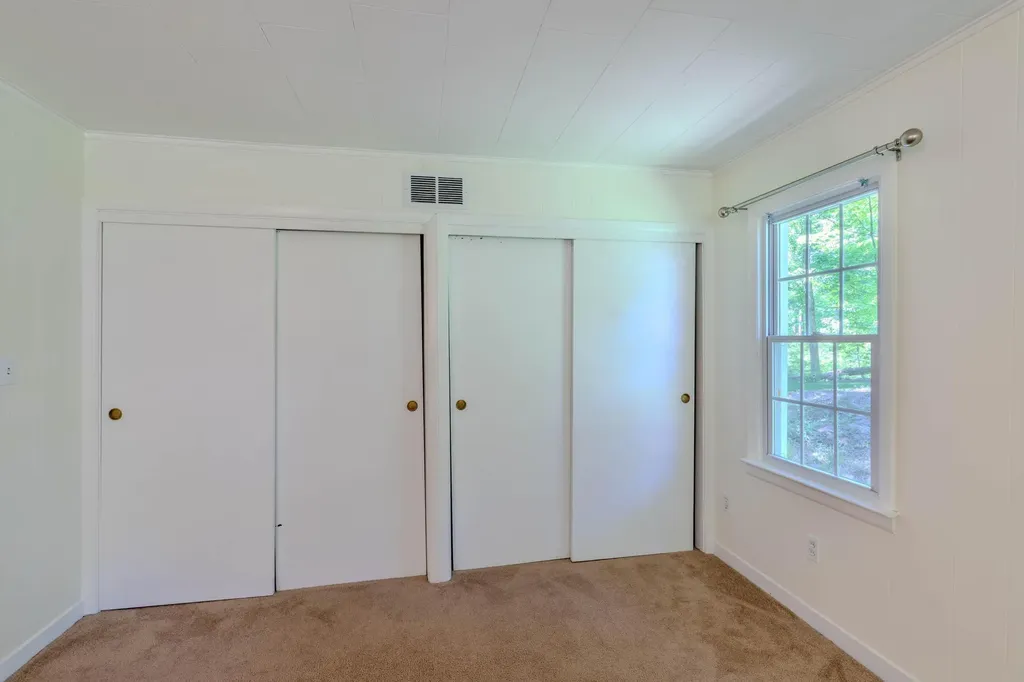 6 Knolls Road Poughkeepsie NY 12601