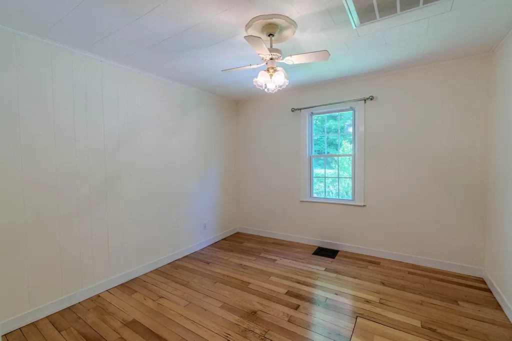 6 Knolls Road Poughkeepsie NY 12601