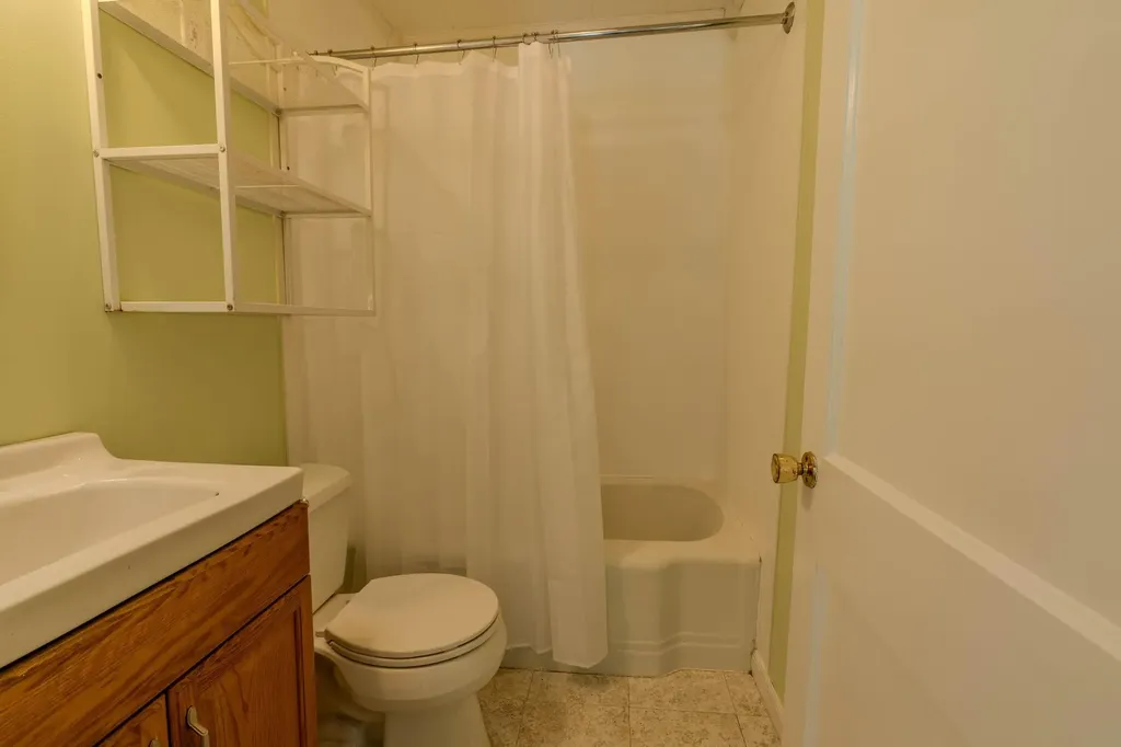 6 Knolls Road Poughkeepsie NY 12601