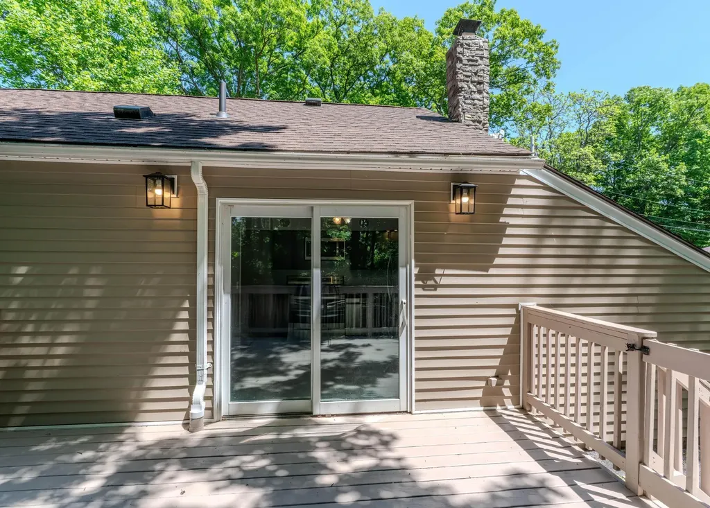 6 Knolls Road Poughkeepsie NY 12601