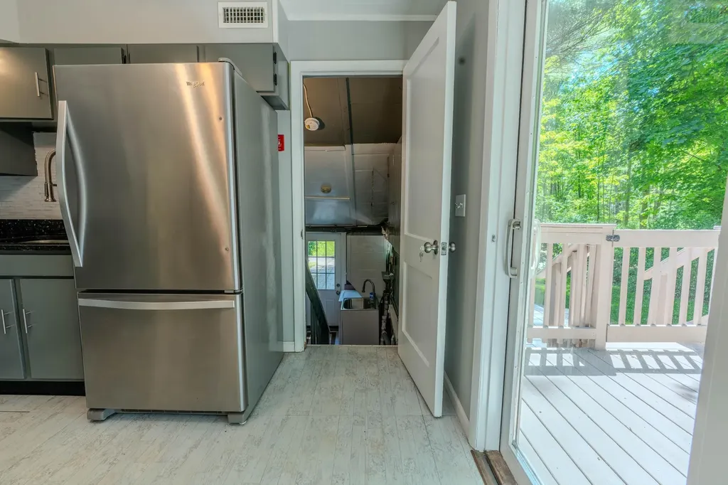 6 Knolls Road Poughkeepsie NY 12601