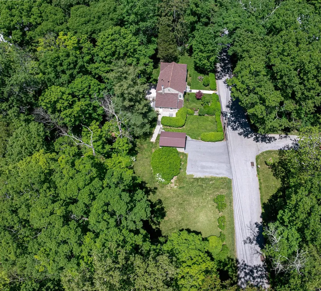 6 Knolls Road Poughkeepsie NY 12601