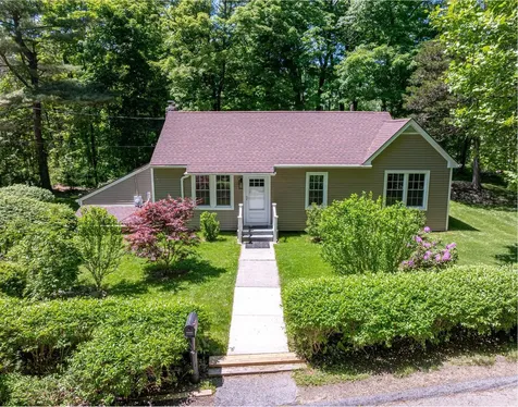 6 Knolls Road Poughkeepsie NY 12601