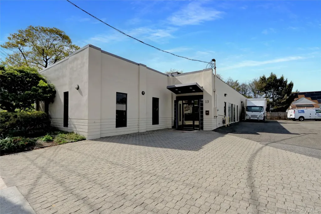 13 Hendrickson Avenue Lynbrook NY 11563