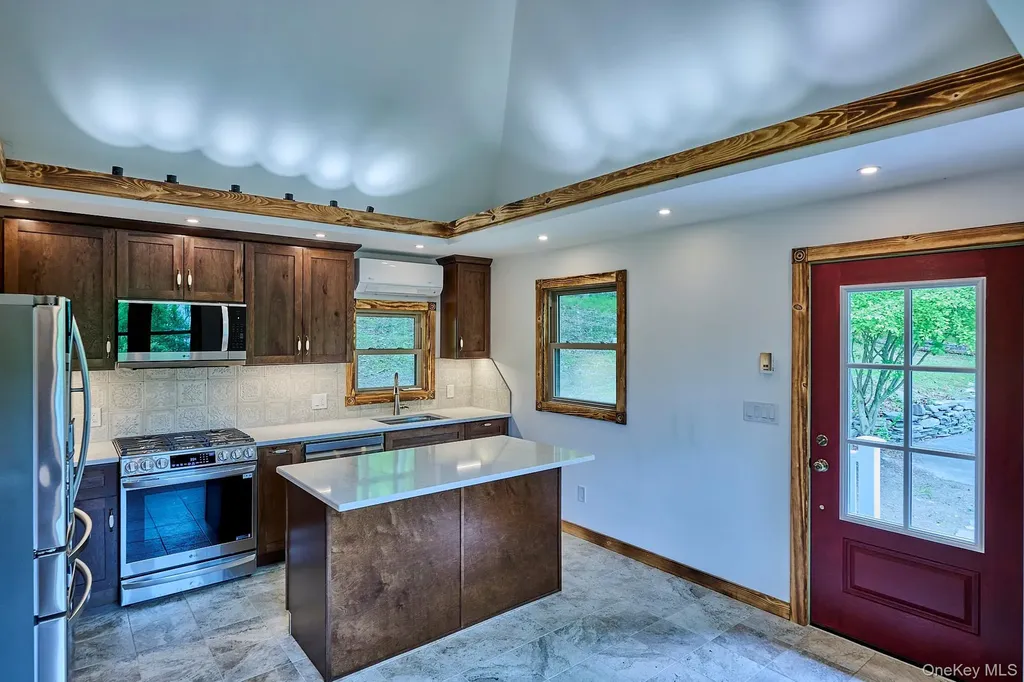 608 High Road Glen Spey NY 12737