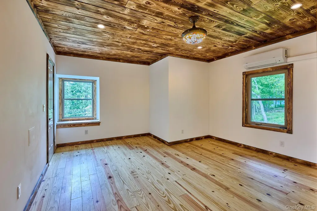 608 High Road Glen Spey NY 12737