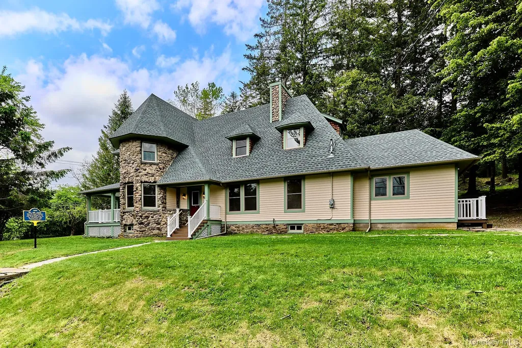 608 High Road Glen Spey NY 12737