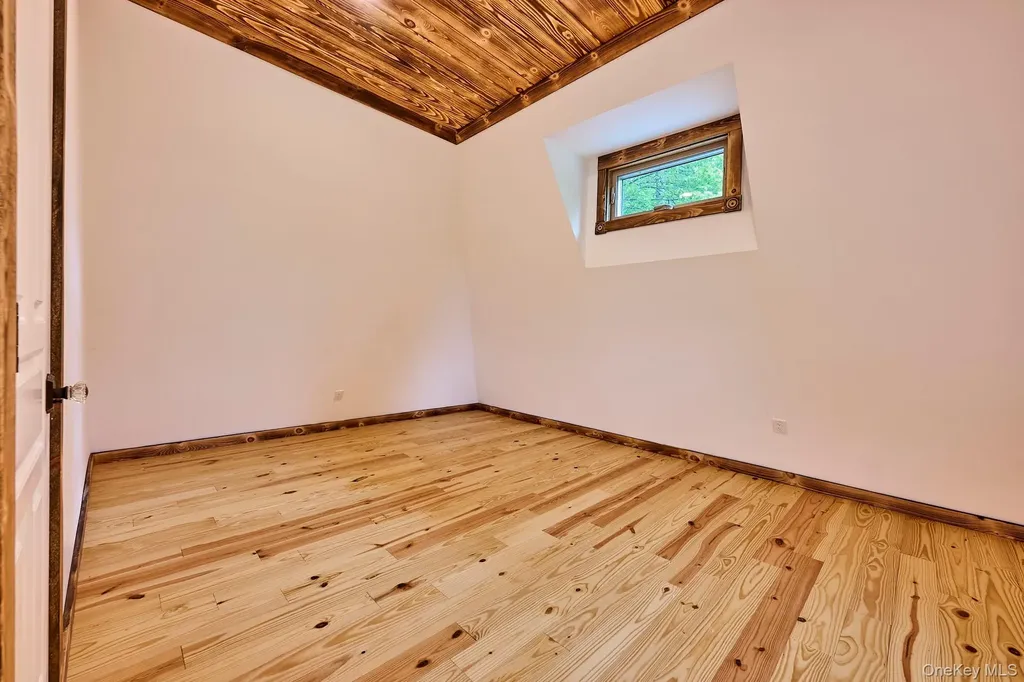 608 High Road Glen Spey NY 12737