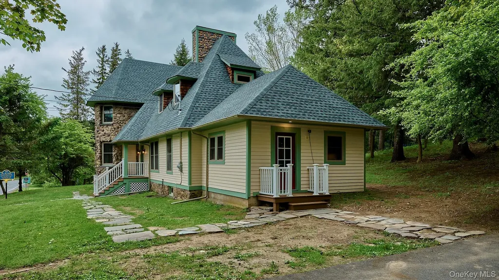 608 High Road Glen Spey NY 12737