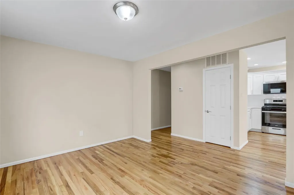 103 Savo Loop Staten Island NY 10309