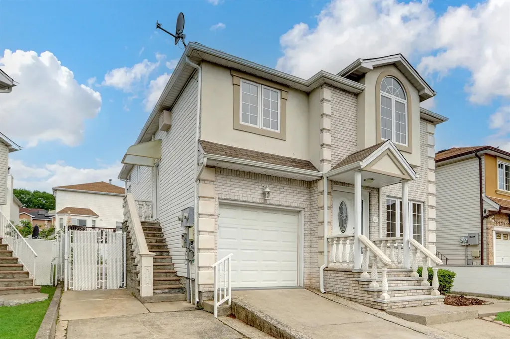 103 Savo Loop Staten Island NY 10309