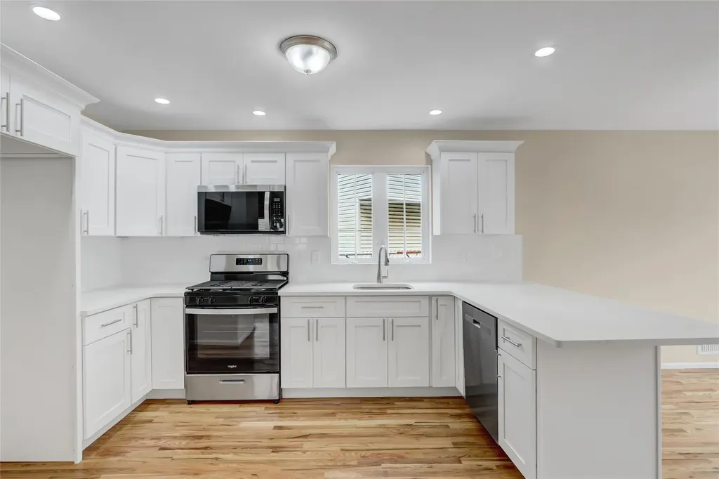 103 Savo Loop Staten Island NY 10309