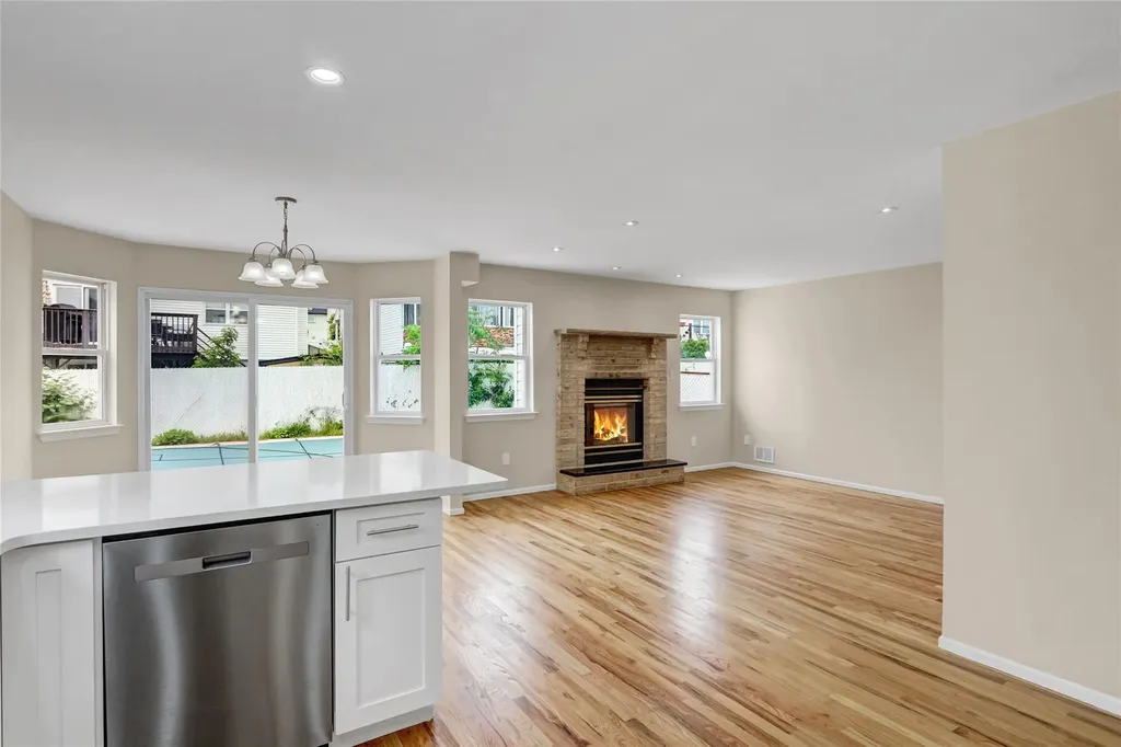 103 Savo Loop Staten Island NY 10309