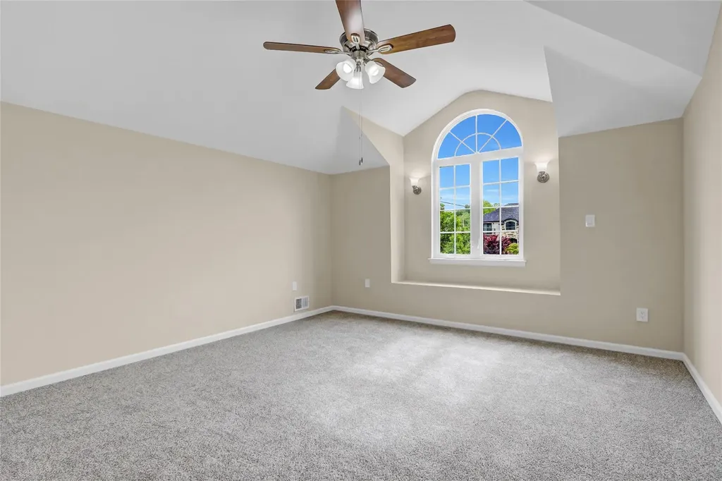 103 Savo Loop Staten Island NY 10309