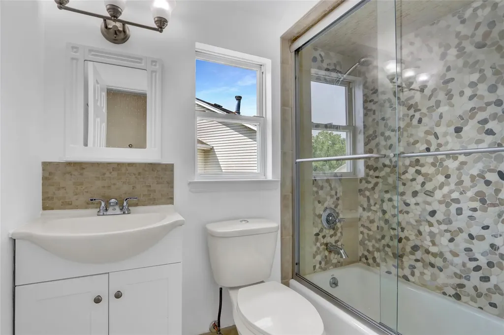 103 Savo Loop Staten Island NY 10309