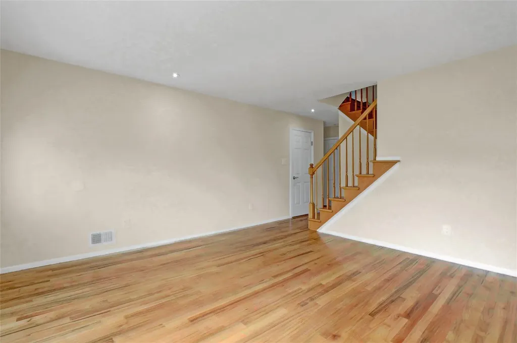 103 Savo Loop Staten Island NY 10309