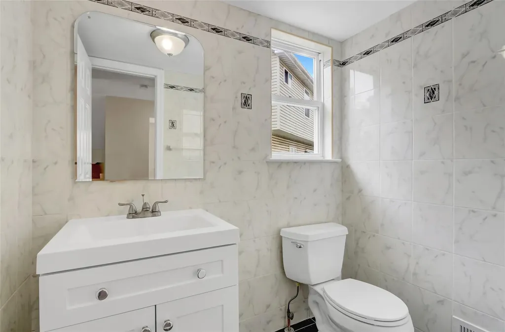103 Savo Loop Staten Island NY 10309