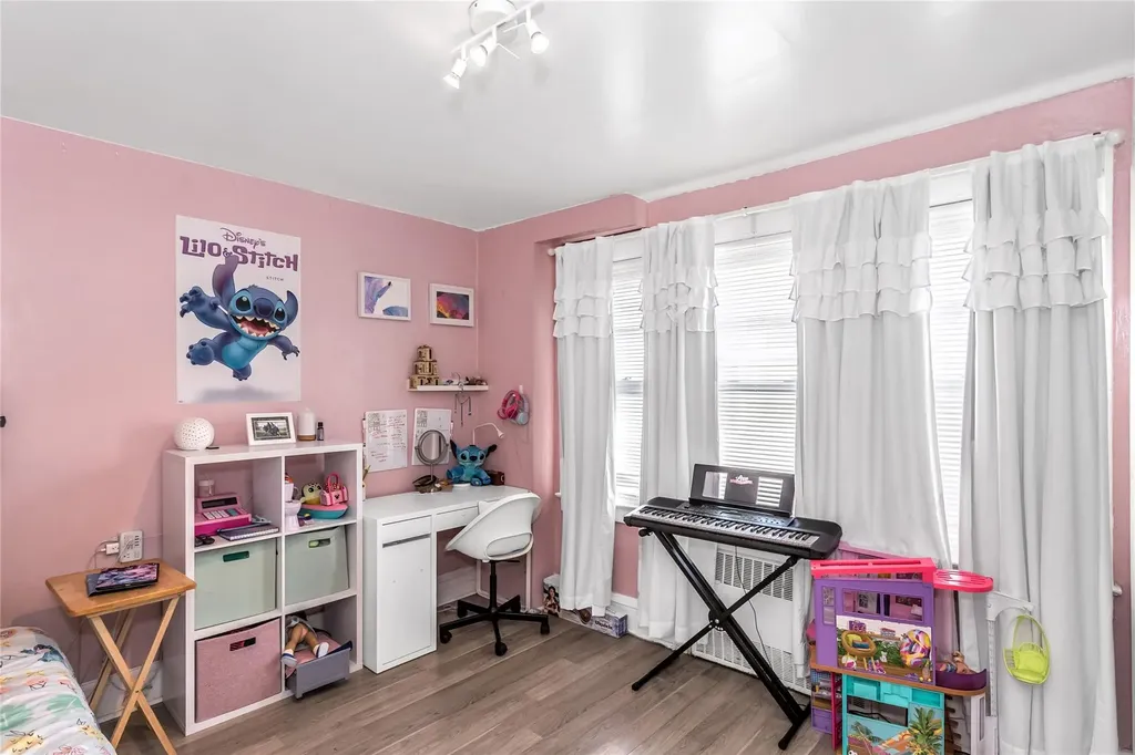 190-30 103rd Avenue Hollis NY 11423